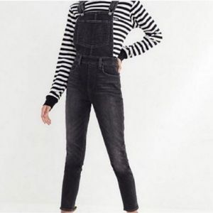 Levi’s skinny overalls washed black